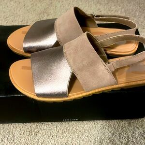 Sorel slingback, Size 8